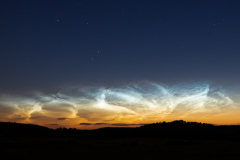 Notilucent-Clouds-Comet-Neowise